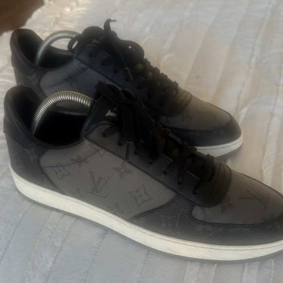 Louis Vuitton Rivoli Sneakers 'Grey Monogram’ - Picture 1 of 6